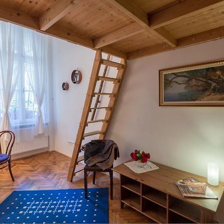 Rustic Elegance Apartamento Budapest Exterior foto